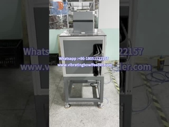 비브레이터 볼 피더는 용량을 증가시키기 위해 호퍼를 사용합니다.